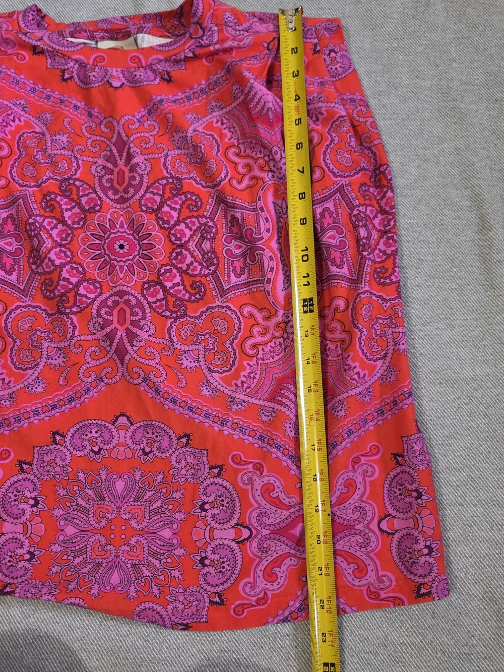 FARM Rio Red & Pink Paisley Muscle Tee - Picture 13 of 13